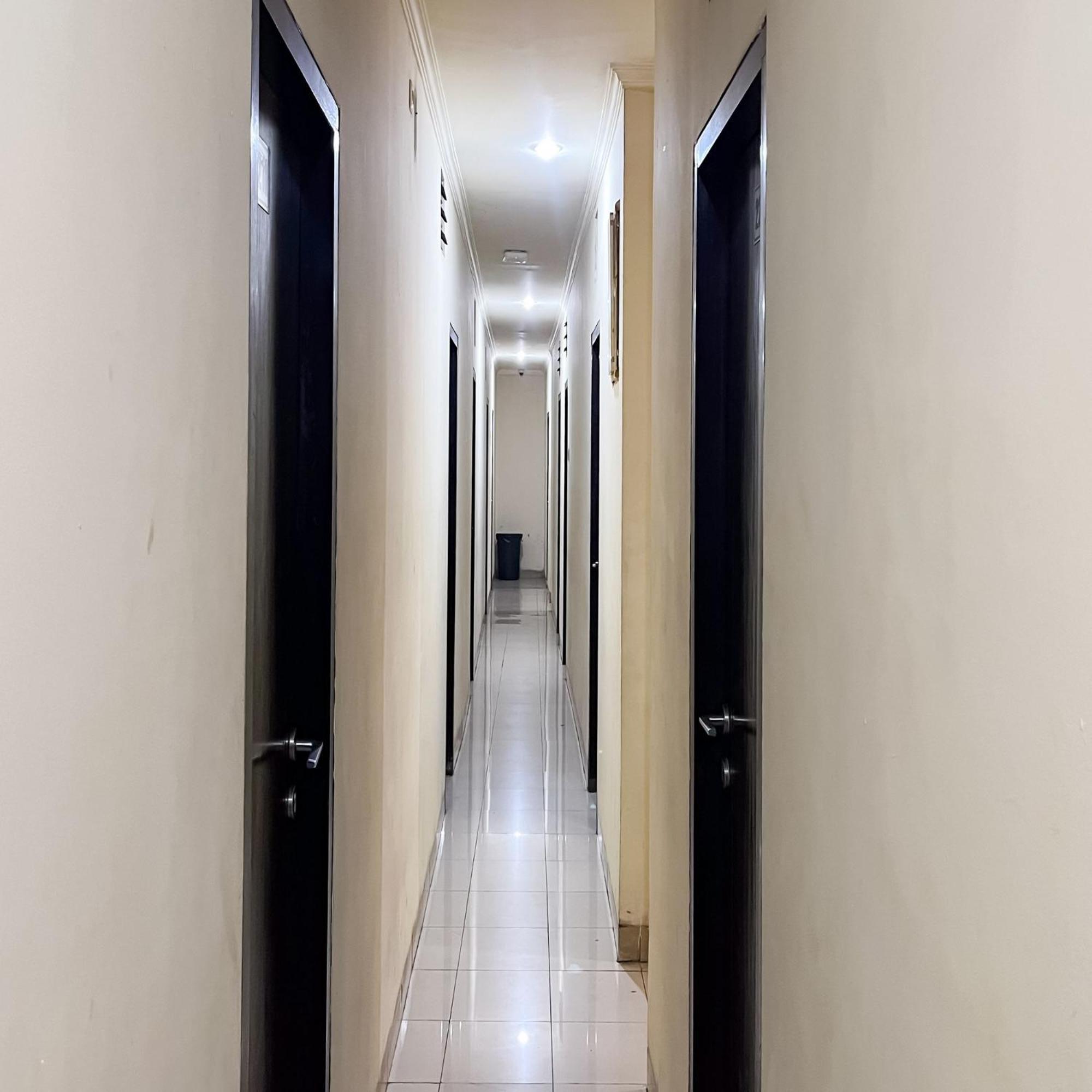 Arcadia Rooms Redpartner Τζακάρτα Εξωτερικό φωτογραφία
