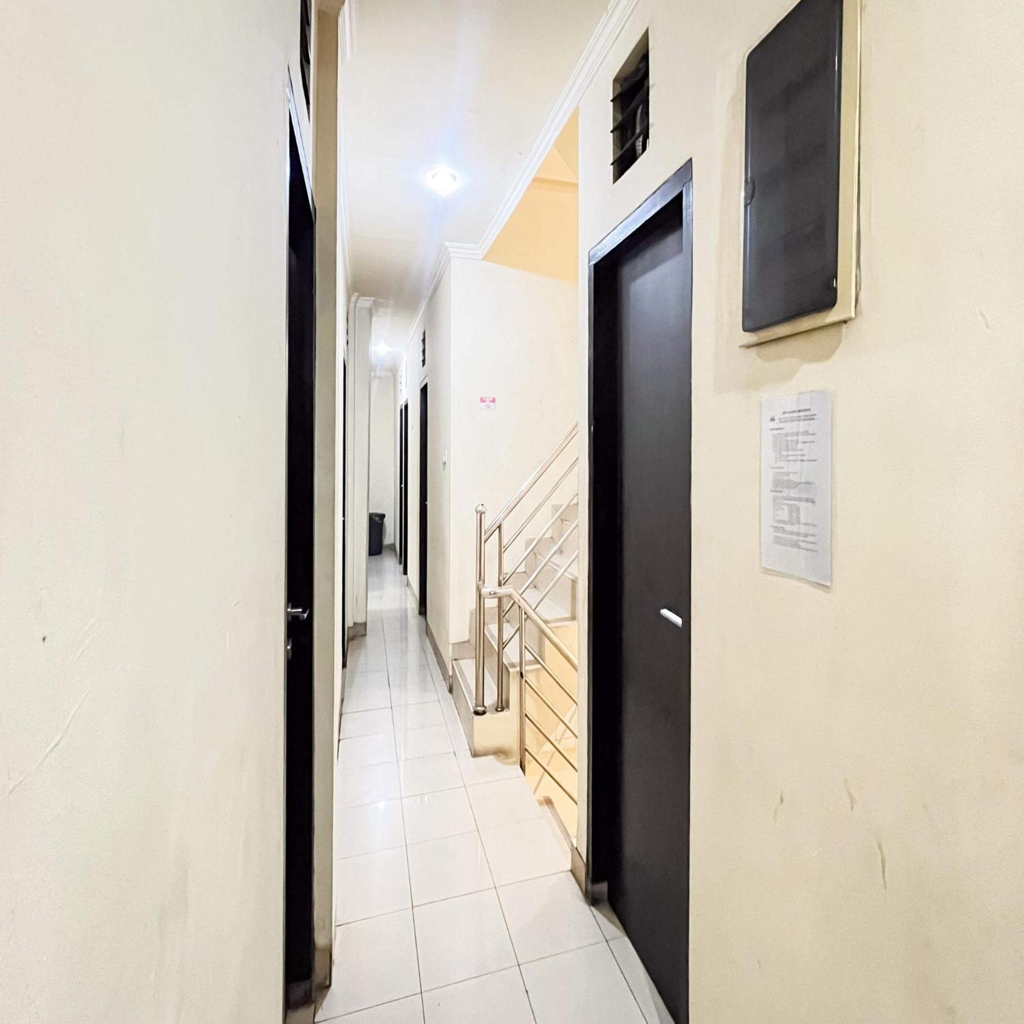 Arcadia Rooms Redpartner Τζακάρτα Εξωτερικό φωτογραφία