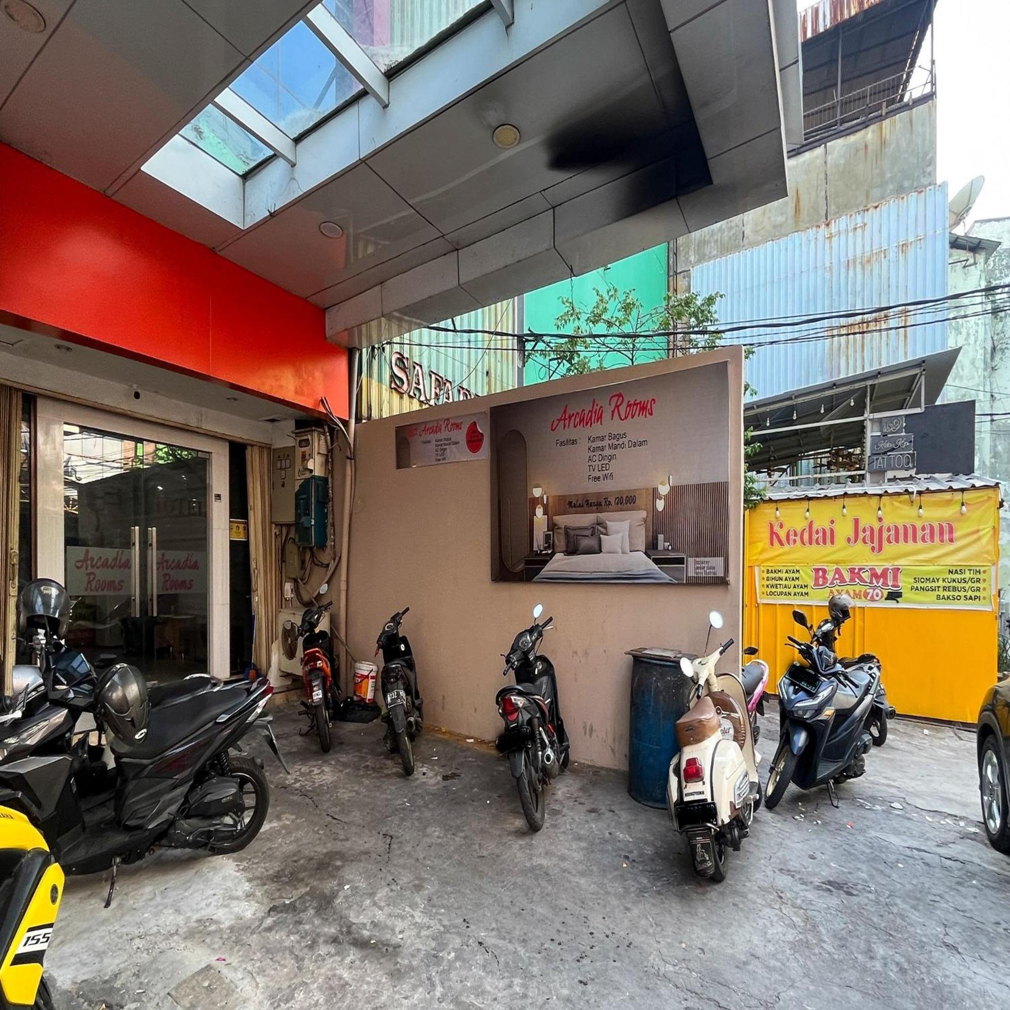 Arcadia Rooms Redpartner Τζακάρτα Εξωτερικό φωτογραφία